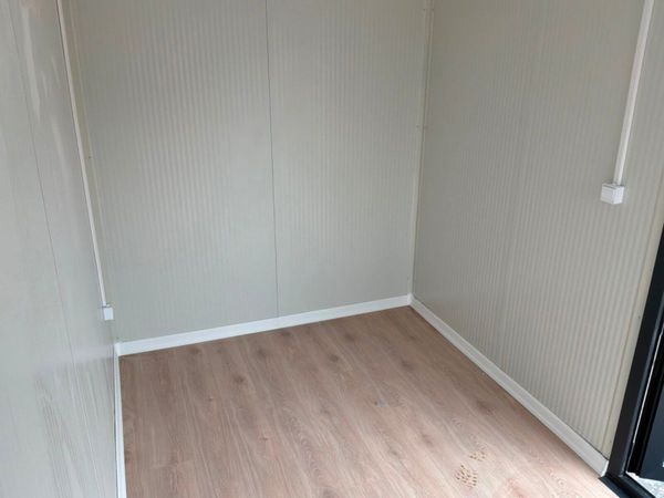 UNUSED 13ft GARDEN ROOM / HOME OFFICE..831t. 389463511