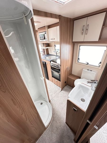 ✨2023 SWIFT ACE GLOBETROTTER 4 BERTH ISLAND BED✨ 389499783