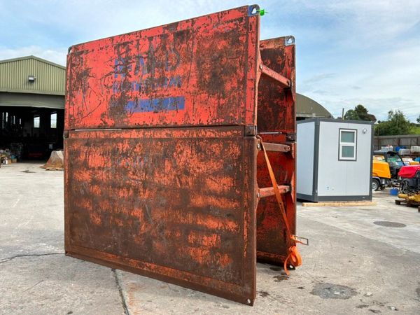 3.0mts x 3.0mts KWIK FORM TRENCH BOX .........988. 389403155