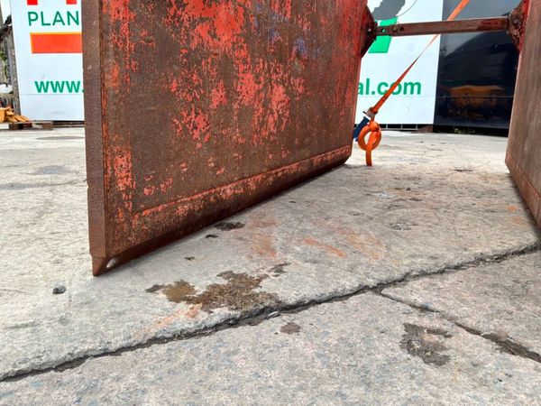 3.0mts x 3.0mts KWIK FORM TRENCH BOX .........988. 389403186