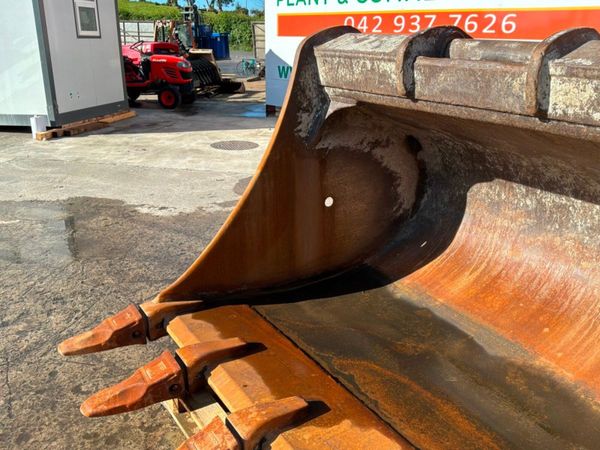 72" VOLVO DIGGING BUCKET......100mm PINS....2200m. 389578945
