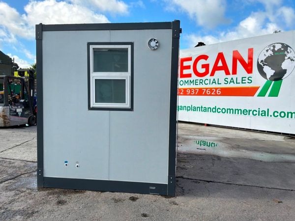 UNUSED 12ft ACCOMMODATION CABIN.......1183t. 389578996