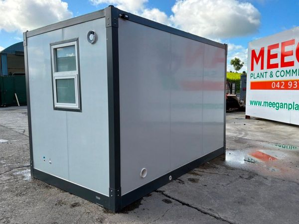 UNUSED 12ft ACCOMMODATION CABIN.......1183t. 389578998