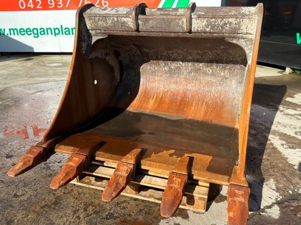 72" VOLVO DIGGING BUCKET......100mm PINS....2200m. 389578929
