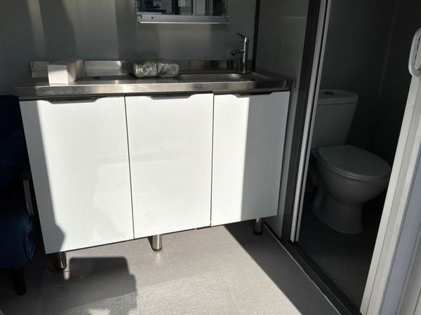 UNUSED 12ft ACCOMMODATION CABIN.......1183t. 389579049