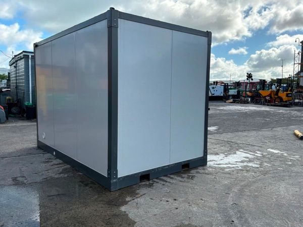 UNUSED 12ft ACCOMMODATION CABIN.......1183t. 389579005
