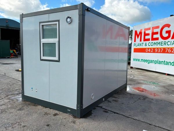 UNUSED 12ft ACCOMMODATION CABIN.......1183t. 389579016