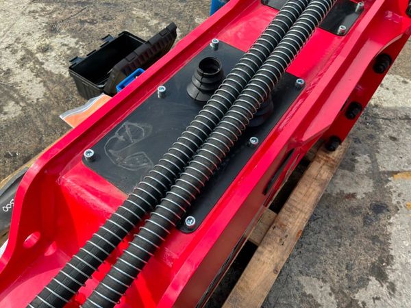 Unused JMB 2200 hammer breaker....80mm pins...2081 389584271