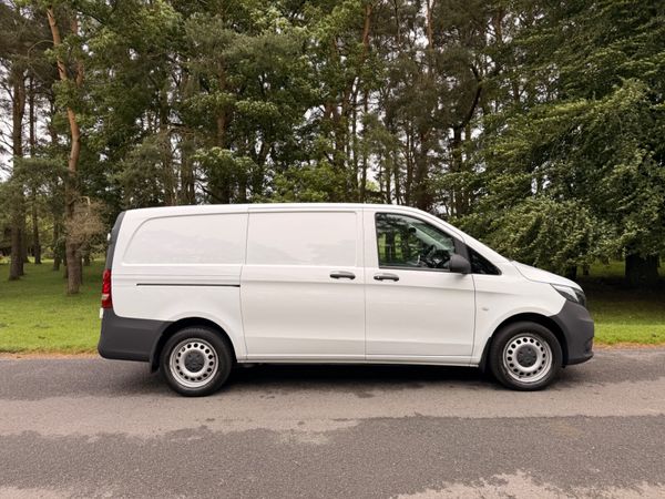 Mercedes-Benz Vito 2021 EV Low KM 389588587
