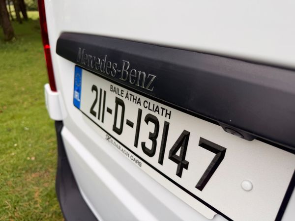 Mercedes-Benz Vito 2021 EV Low KM 389588606