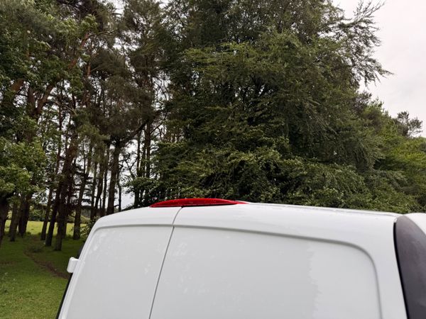 Mercedes-Benz Vito 2021 EV Low KM 389588608