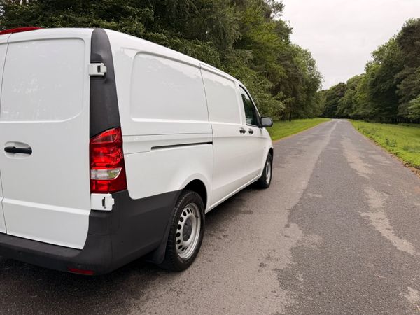 Mercedes-Benz Vito 2021 EV Low KM 389588616