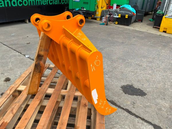 UNUSED 45" LAWN / STONE RAKE....45mm.....3621m 389597070