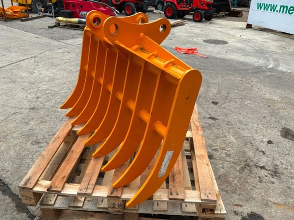 UNUSED 45" LAWN / STONE RAKE....45mm.....3621m 389597077