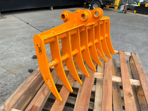 UNUSED 38" LAWN / STONE RAKE....40mm.......1389m 389597098