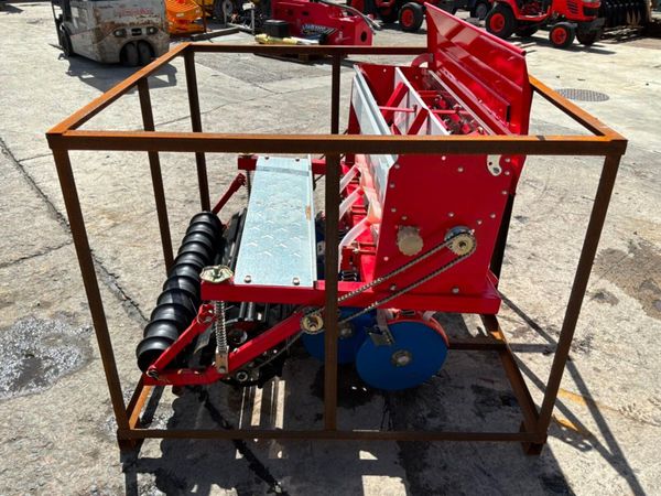 UNUSED 7 ROW GROUND DRIVE  PLANTER....1200m 389597020