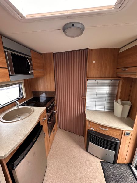 ✨SWIFT CHALLENGER SPORT 4 BERTH✨ 389500882