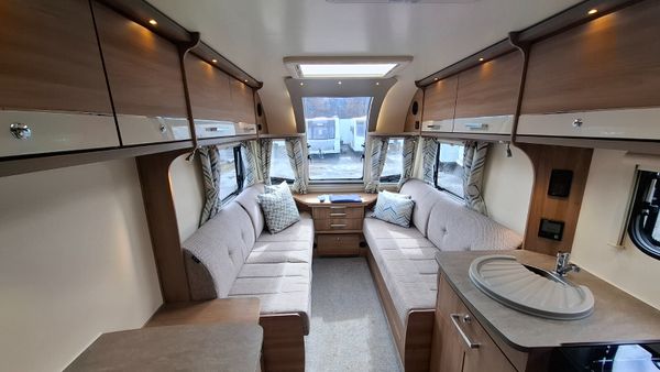 Bailey Pegasus GT70 caravan 389652683
