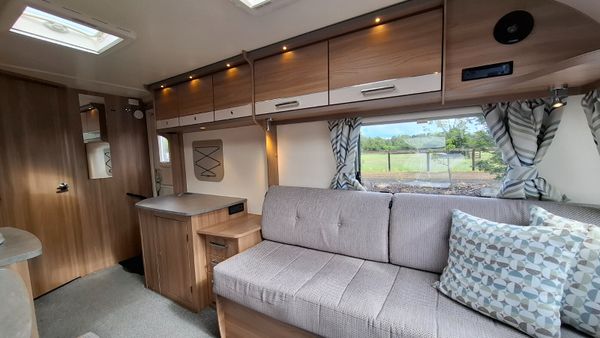 Bailey Pegasus GT70 caravan 389652687