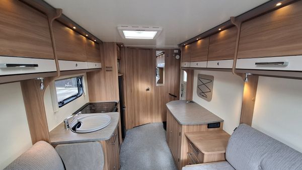 Bailey Pegasus GT70 caravan 389652692