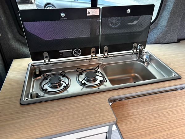 Camper newly converted 389672426