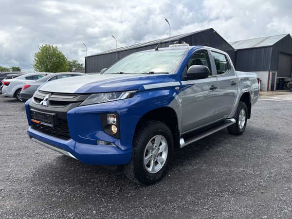 Mitsubishi L200 389673993