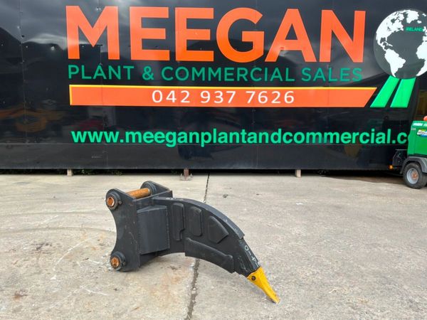 Unused Ripper tooth.........80mm pins............. 389675078