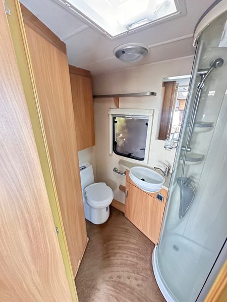 ✨STUNNING SWIFT CHARISMA 2 BERTH✨ 389748908