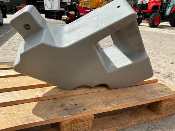 Unused New Holland counter weight / ballast block. 389775583