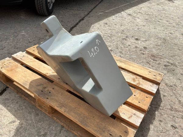 Unused New Holland counter weight / ballast block. 389775587