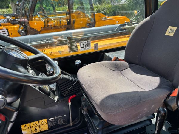 2021 JCB 535-125   (109 HP) 389777278