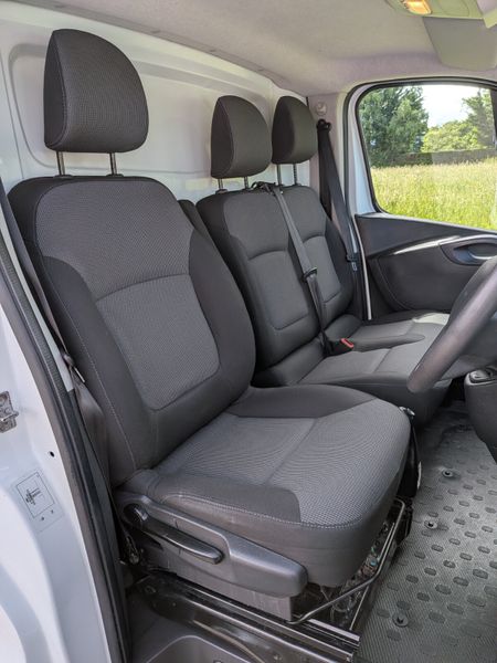 Renault Trafic 2021/ NEW DOE/ NO VAT 389782520