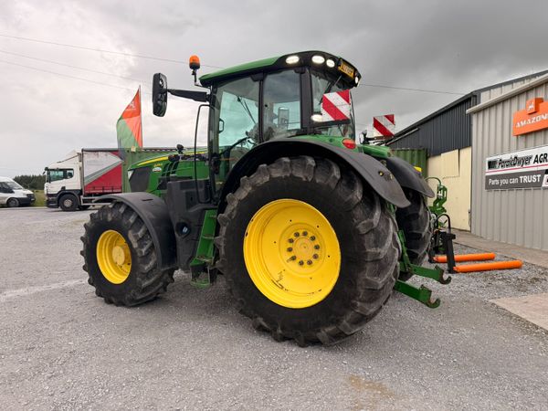 2022 John Deere 6215R Ultimate 389786883
