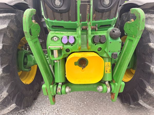 2022 John Deere 6215R Ultimate 389786894