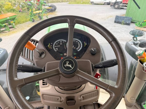 2022 John Deere 6215R Ultimate 389786897