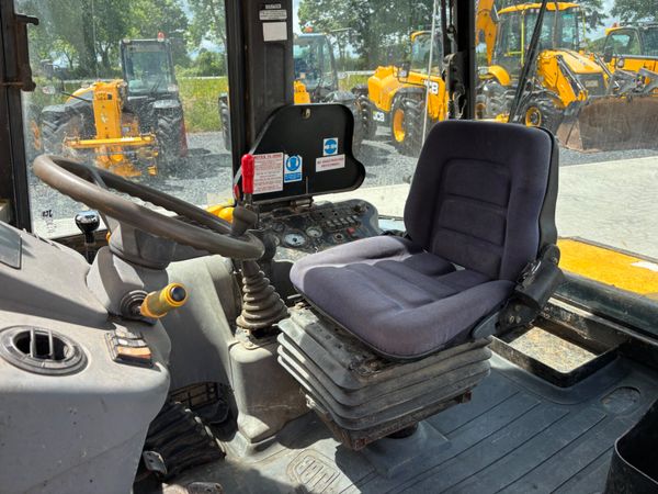 JCB 2CX Loader 389787539