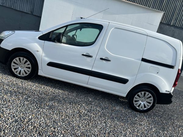 Citroen Berlingo 2018 389738812