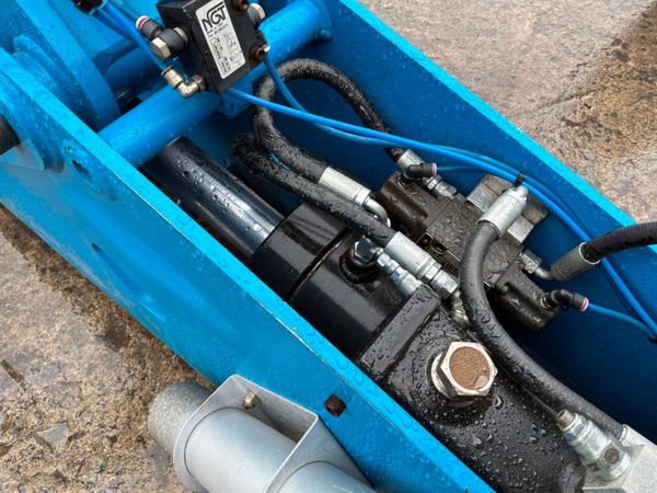 Genie N-1  6 tonne pneumatic heavy duty trolley ja 389870876