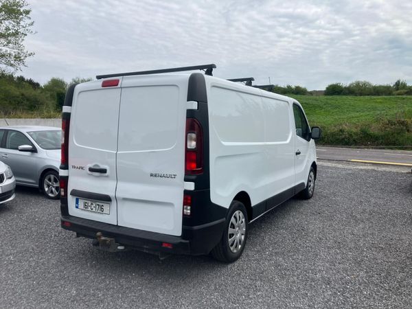 Renault Trafic 2016 LWB 389885997