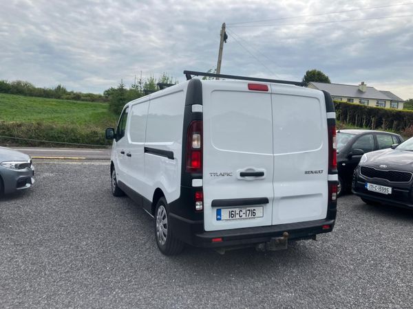 Renault Trafic 2016 LWB 389886000