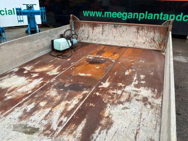 12ft  tipping body & hydraulic pump...........1190 389886694