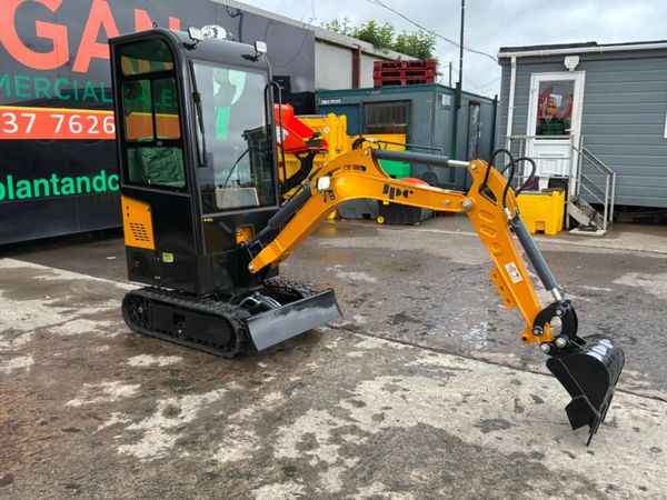 DIESEL  2026 JPC  Mini micro Digger.......Full cab 389892187