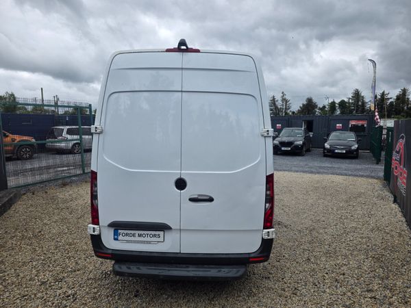 Mercedes-Benz Sprinter 2020 389806403