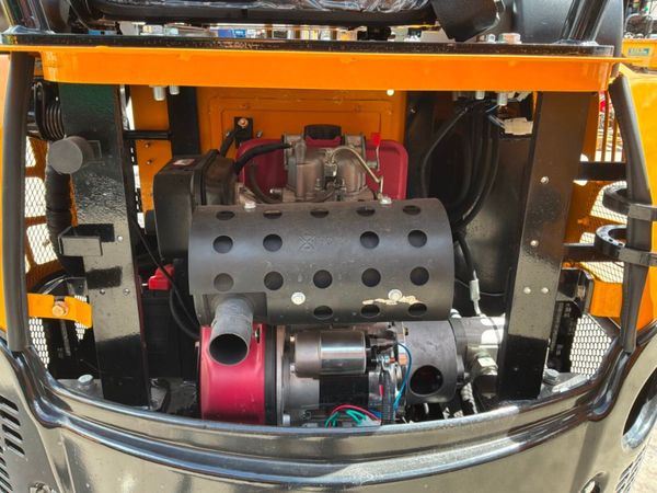 Unused CK 16pd Mini micro digger....Diesel........ 389978111