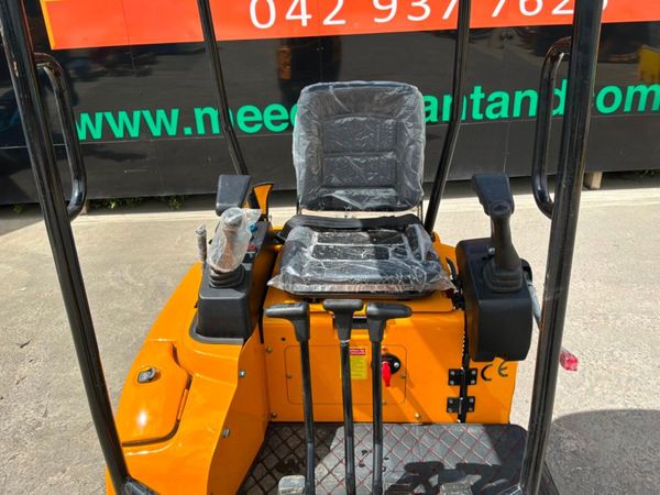 Unused CK 16pd Mini micro digger....Diesel........ 389978115