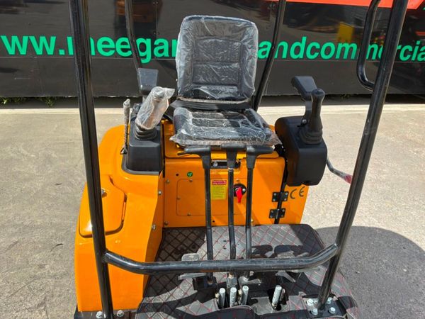 Unused CK 16pd Mini micro digger....Diesel........ 389978127
