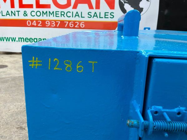 1350 Litres bunded fuel delivery / storage bowser. 389984041