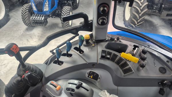 New Holland T5.105 389929923