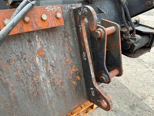 Teleporter loader, self fill concrete mixing bucke 390053625