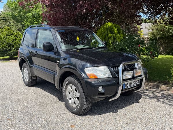 Mitsubishi Pajero Irish & Automatic DOE 2/27 4 New 390023887